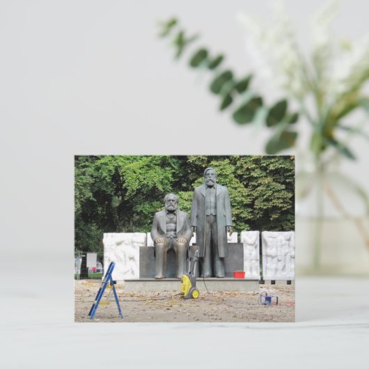 Marx-Engels Denkmal Berlin Postkarte (Stehend Vorderseite)