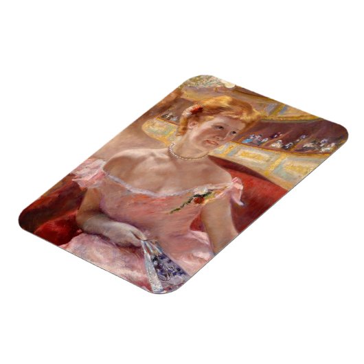 Mary Cassatt - Eine Frau mit Perlenschnur in einer Magnet (Linke Seite)