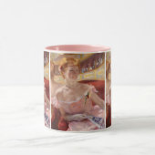 Mary Cassatt - Eine Frau mit Perlenschnur in einer Tasse (Zentrum)