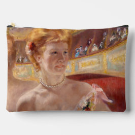 Mary Cassatt - Eine Frau mit Perlenschnur in einer Zubehörtasche