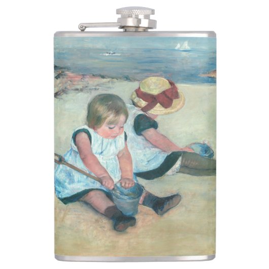 Mary Cassatt - Kinder, die am Strand spielen Flachmann (Vorderseite)