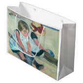 Mary Cassatt - Kinder, die am Strand spielen Große Geschenktüte (Vorderseite Schrägansicht)