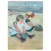 Mary Cassatt - Kinder, die am Strand spielen Klemmbrett (Rückseite)