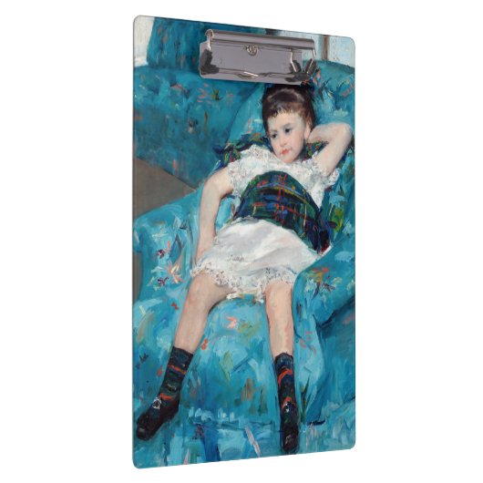 Mary Cassatt - Kleines Mädchen in einem blauen Ses Klemmbrett (Rechts)