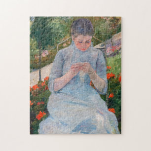 Mary Cassatt - Mädchen beim Nähen in einem Garten Puzzle