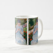 Mary Cassatt - Mädchen nähen im Garten Kaffeetasse (VorderseiteRechts)