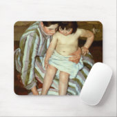 Mary Cassatts Das Bad des Kindes (circa 1892) Mousepad (Mit Mouse)