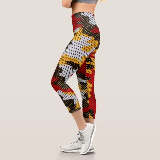 Maryland Red & Black Turtle Camo Printed Capri Leggings (Links)