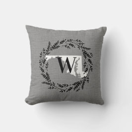 Maryland Rustic Wreath Monogram Throw Kissen