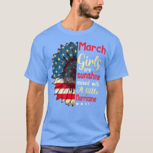 März Girls sind sonnig und mit einem kleinen Hurri T-Shirt