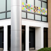 März ist der Monat der Frauengeschichte Banner (Äußeres Gebäude)