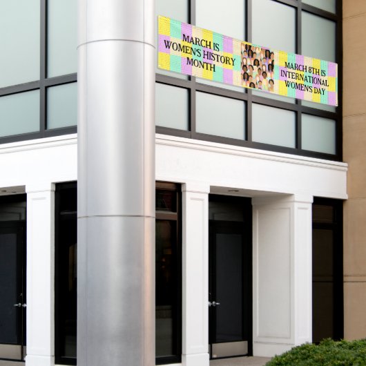 März ist der Monat der Frauengeschichte Banner (Äußeres Gebäude)