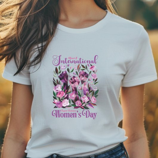 März zum Internationalen Frauentag: Blumenfäuste 8 T-Shirt