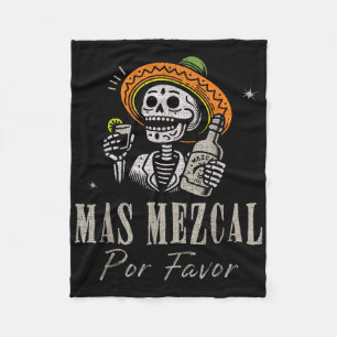 Mas Mezcal Por Favor Funny Cinco De Mayo Barkeeper Fleecedecke