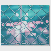 Maschendrahtzaun mit Bokeh-Lichtern Geschenkpapier (Flach)