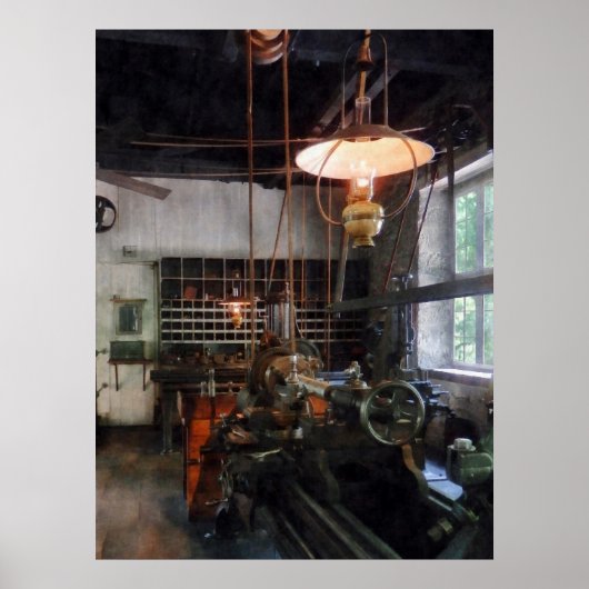Maschinengeschäft mit Lattern Poster (Vorne)