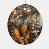 Maschinist - Industriegesellschaft Keramikornament (Links)