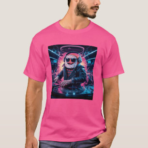 Masked Dj Darstellend im Colorful Club für Edm Ent T-Shirt