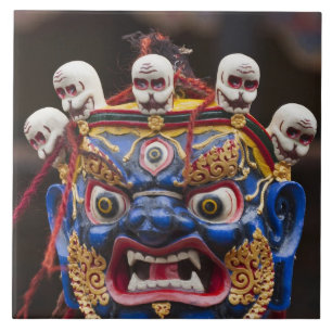 Maskentanzaufführung beim Tshechu-Festival 2 Fliese