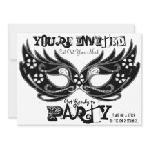 Maskerade-Party Einladungen ausschneiden