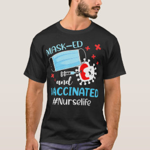 Maskierte und geimpfte Krankenversicherung 2021 Ma T-Shirt