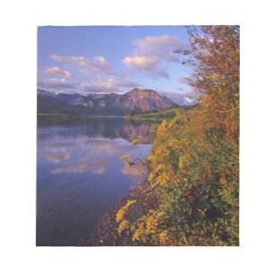 Maskinonge Lake im Waterton-Lakes-Nationalpark 2 Notizblock