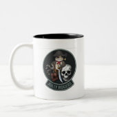 Maskottchen-Piratenflaggen des Tomcat-F-14 Zweifarbige Tasse (Links)