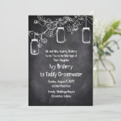 Mason Jar Chalkboard String Lights Rustische Hochz Einladung (Stehend Vorderseite)
