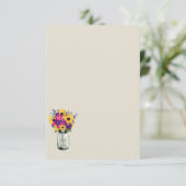Mason Jar Daisies und Sonnenblumen | Begleitkarte Einladung (Stehend Vorderseite)