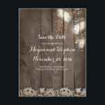 Mason Jar Firefly Lights Save the Date Ankündigungspostkarte<br><div class="desc">Rustikale Save the Date Postkarten mit Glaskeramikleuchten,  Holz,  Spitze</div>