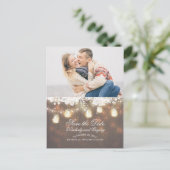 Mason Jar Lights Lace Rustikales Foto Save the Dat Ankündigungspostkarte (Stehend Vorderseite)