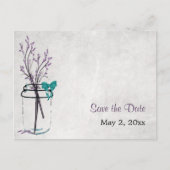Mason Jar mit Lila Zweigen - Save the Date Ankündigungspostkarte (Vorderseite)