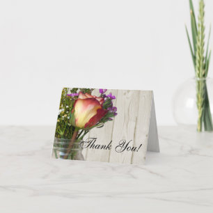 Mason Jar mit Rose und Wildblumen Danke