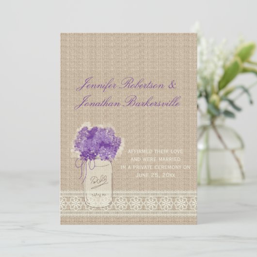 Mason Jar Purple Flowers Lace Post Wedding Einladung (Stehend Vorderseite)