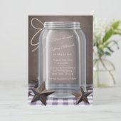 Mason Jar Rustic Stars Lila Gingham Wedding Einladung (Stehend Vorderseite)