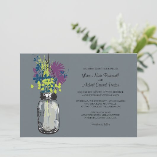 Mason Jar und Wildblumen Einladungen Hochzeiten (Stehend Vorderseite)