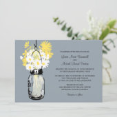 Mason Jar und Wildblumen Einladungen Hochzeiten (Stehend Vorderseite)