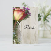 Mason Jar w/Rose und Wildblumen RSVP Karte (Stehend Vorderseite)