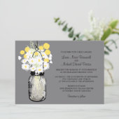 Mason Jar Wild Daisies & Billy Balls Einladung (Stehend Vorderseite)