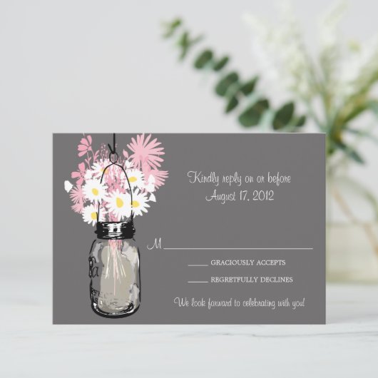 Mason Jar & Wildblumen RSVP-Karte RSVP Karte (Stehend Vorderseite)