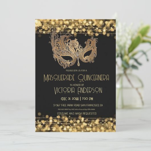 Masquerade Quinceanera Party Birthday Gold Black Einladung (Stehend Vorderseite)