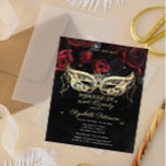 Masquerade Rote Rosen Gothic Sweet 16 Einladungspostkarte<br><div class="desc">Rote Rosen und Masken auf schwarzem Hintergrund.</div>