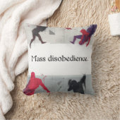 Mass disobedience. kissen (Decke)