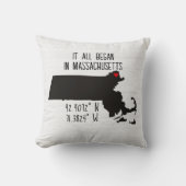 Massachusetts GPS Koordinaten mit Herz Kissen (Vorderseite)
