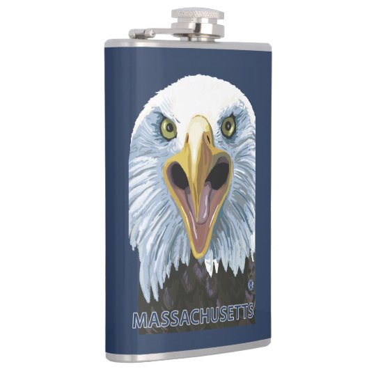 MassachusettsEagle herauf nahes Flachmann (Rechts)