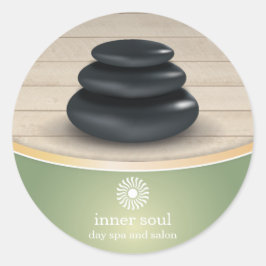 Massagesteine auf Holz Wellness-Center Sage Green Runder Aufkleber