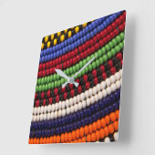 Massai Tribal Beat Pattern Quadratische Wanduhr (Winkel)