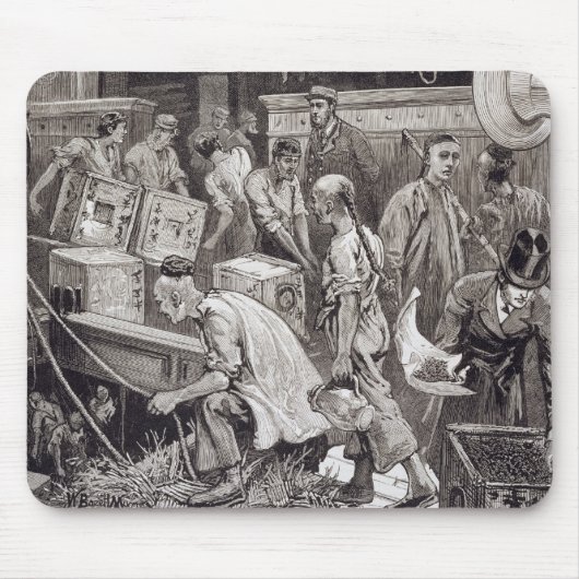 Masse an Bord eines Tee-Schiffs im London brechend Mousepad (Vorne)