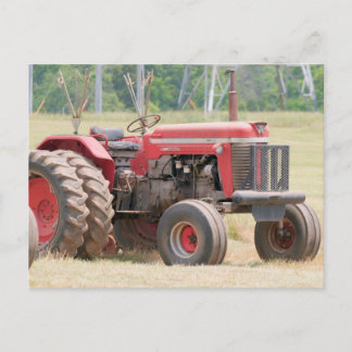 Massey Ferugson Super 90 sitzt an einem sonnigen T Postkarte