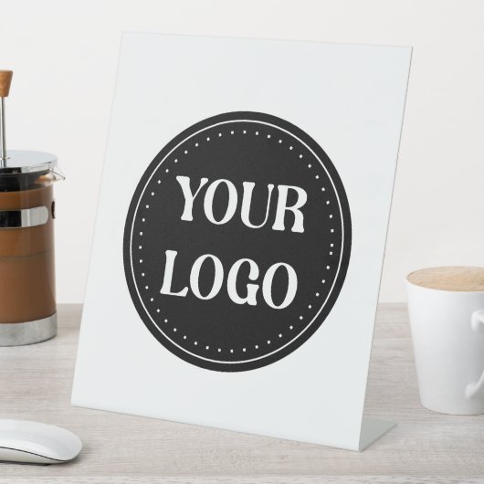 Maßgeschneidert, modern, elegant und zeitlos sockelschild (In Situ)